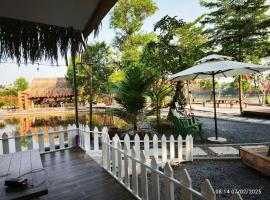 Homestay Mẹ khang 2 - Room lake view，位于Cu Chi的酒店