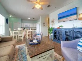 Sleeps 14 w Pool Mins to the Beach Two Units: Costa Bahia