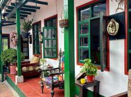 Hotel Las Tres Viejas，位于Sesquilé的酒店