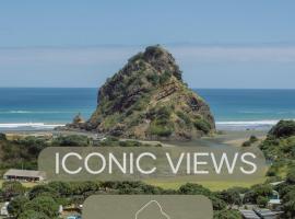 The Little Louise's Luxury Romantic Retreat with Iconic Piha Views，位于皮哈的酒店