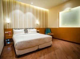 Ramada Encore by Wyndham Lucknow Airport，位于勒克瑙的酒店