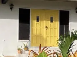 Yellow Doors - Tranquil comfortable retreat
