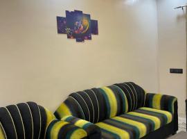 7 Premium Flats Homely Comfort with Hotel-Like Luxury，位于那格浦尔的酒店