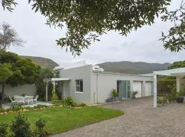 Tuis en Tevrede - 1 Bedroom Flat