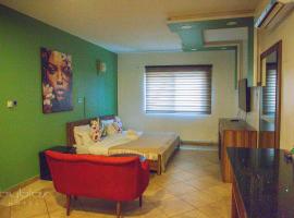 Byblos Hotel-Sky Osu，位于阿克拉的酒店