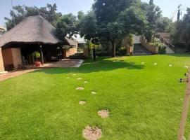 morning sun guesthouse，位于Hartswater的酒店