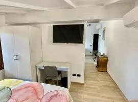 A7 Moonlight - RHO FIERA Mi -Malpensa - SPAZIOSO E LUMINOSO MONOLOCALE