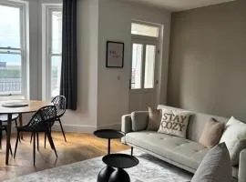 Beautiful 2 Bed Apartment on the Beach