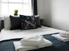 Didcot - Private House with Garden & Parking 17