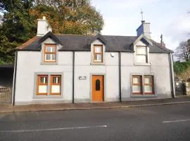 Woodbank Cottage - Cosy Cottage Retreat