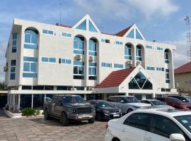 Airport West Hotel，位于阿克拉的酒店