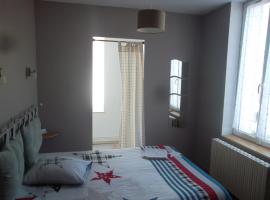 Hotel De La Risle，位于Ambenay的酒店