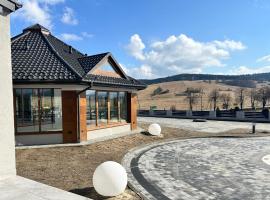 Hotel Prometeusz，位于Uście Gorlickie的酒店