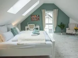DANESSI-25Min bis Koblenz,Familie,Balkon,Parkplatz,Top Ausstattung,2 Bäder,Waschmaschine,Spülmaschine,Arbeitsplatz-Perfekt für Urlaub und Business mit der Familie