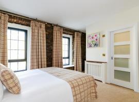 The Central House Hotel Clifden，位于克利夫登的酒店