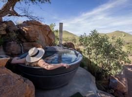Nauams Namibia - Farmyard Chalets, Mountain Cabins and Campsite