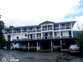 Peckers Mountain climbers Hotel，位于Buea的酒店