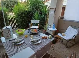 A10 nel borgo- con giardino vista mare