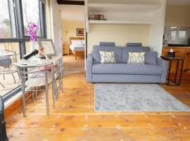 Red Sheds Cabin 'Herons Den'