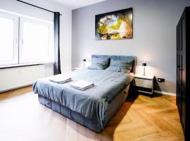 J&JBermudaStay a Luxurious Double-Bedroom with a Private Bathroom and Shared Kitchen in Bochum Center-Bermuda3Eck，位于波鸿的酒店