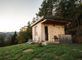 Glamping Gril，位于Ljubno的豪华帐篷营地
