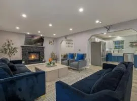 4BR Poconos Escape w Hot Tub, Game Room - PS5
