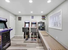 Cozy Hot Tub 4BR Poconos Home Near All Attractions