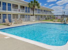 Motel 6 Gulfport, MS Airport，位于格尔夫波特的酒店
