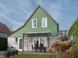 Holiday Home in Quiet Dutch Park for Families