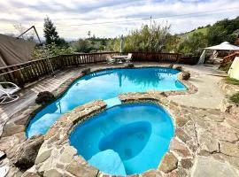 Retreat 7B4B Resort Pool Hot Tub Game City View