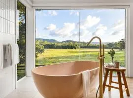 Paddock View Ranch In The Sunshine Coast Countryside