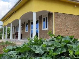 Kamengo Cottages