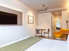 别纳西班牙广场套房酒店，位于马德里的Spa酒店