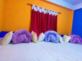 Prince hotel and lodge，位于Suryodaya的酒店