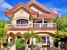 Entire House at Club Morocco Beach Club Subic，位于苏比克的酒店