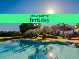 HOTIDAY Room Collection - Sarzana，位于萨尔扎纳的酒店