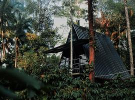 Nomad's Arc Wayanad，位于Chekadi的露营地