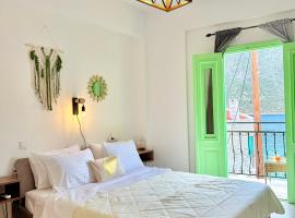 Marine's apartments，位于锡米的住宿