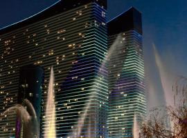 Beautiful apartments near the sea - ORBI CITY N7，位于巴统的酒店