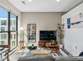 OTR 1 Bed Suite Free Parking Gym Pool Clubroom