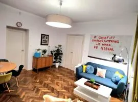 Retro house taras prywatny parking x 2 i stacja ładowania parter
