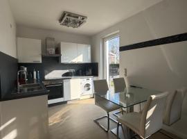 Wohnung mit Garten und Whirlpool，位于柏林的酒店