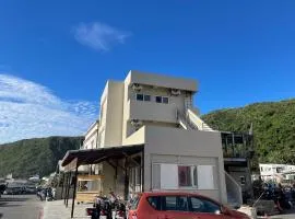大鲸鱼旅宿