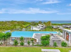 Bombora Beach House at Caves Beach Villas