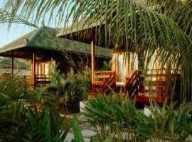 Kura Kura House，位于Sekongkang的带停车场的酒店