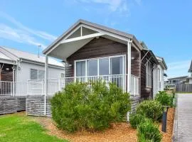Coastal Breeze at Caves Beach Villas