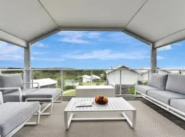 Bluewater Bliss at Caves Beach Villas