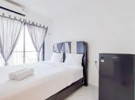 Cozy Style Studio Room at High Floor Sky House BSD Apartment By Travelio