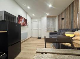 Studio Au Cloîtres，位于米尔库尔的酒店