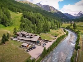 雪球酒店，位于雷梅斯-诺特雷-达梅的酒店